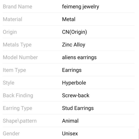 Alien Vs. Predator Earrings - Picture 6 of 6